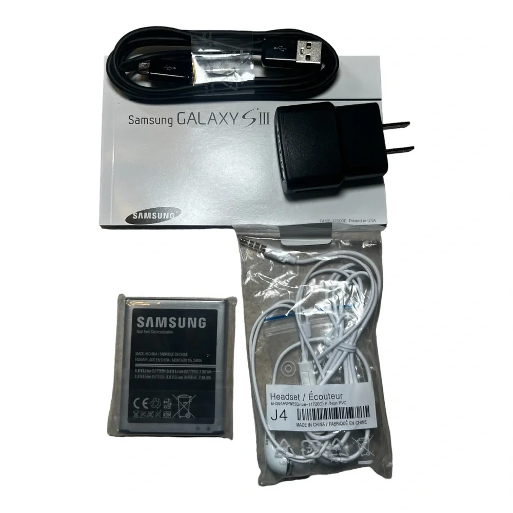 Samsung Galaxy S III charger w/ wire, battery and headphones